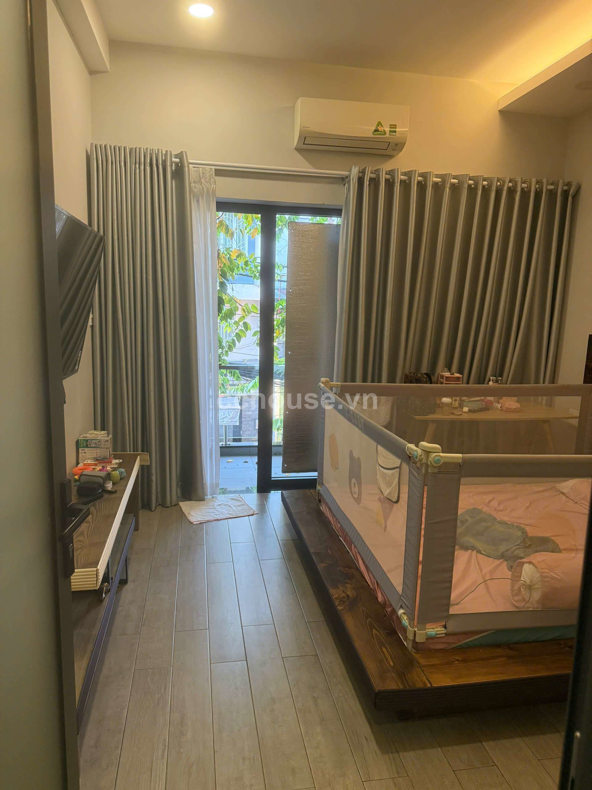 NHÀ MẶT TIỀN ĐƯỜNG NI SƯ HUỲNH LIÊN, TÂN BÌNH_DT 4 x 14.5m_3 tầng ST_SHR