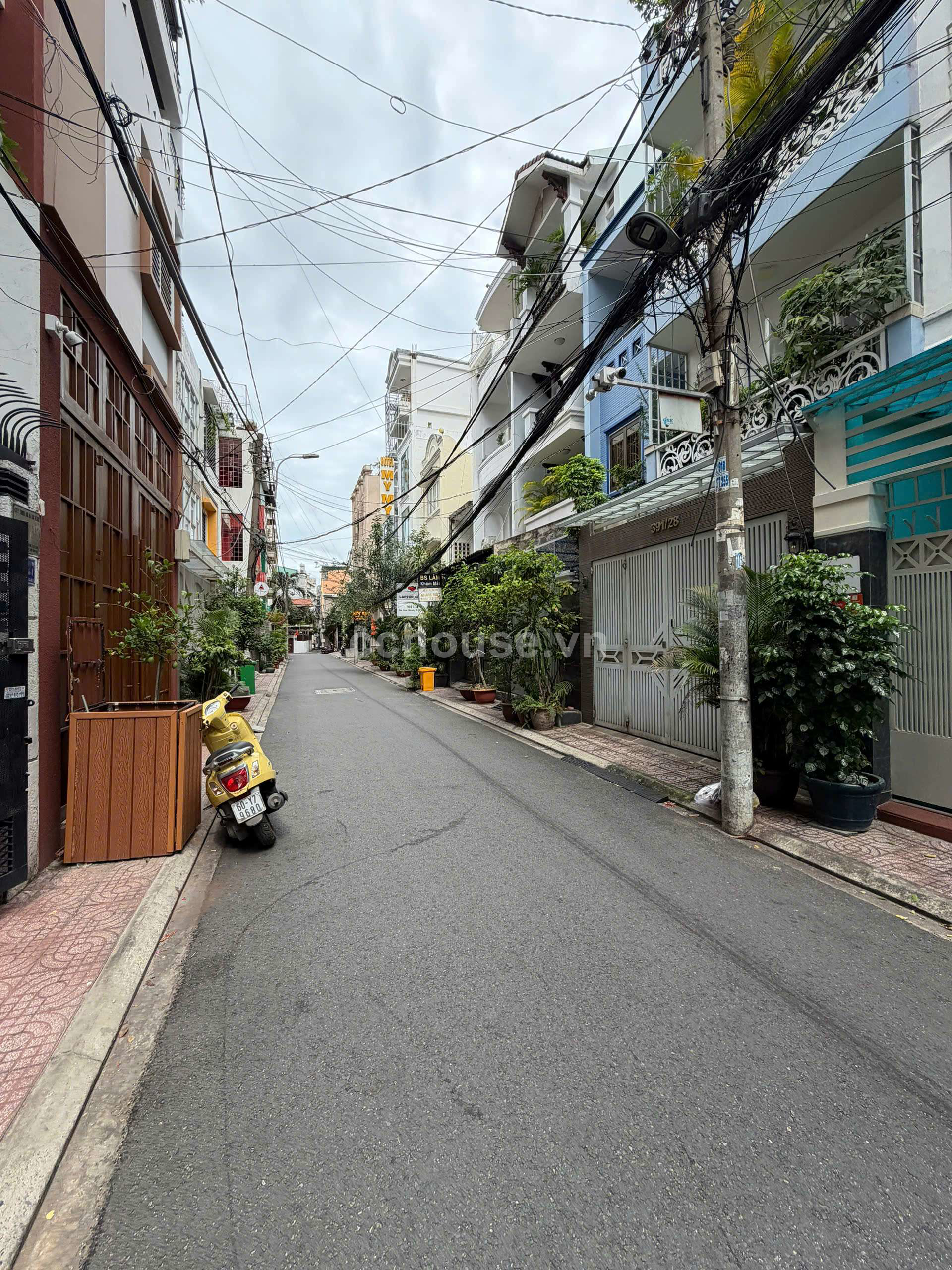 Bán nhà 5 tầng hẻm xe hơi thông Diện tích 80m2 ngay Sư Vạn Hạnh Quận 10
