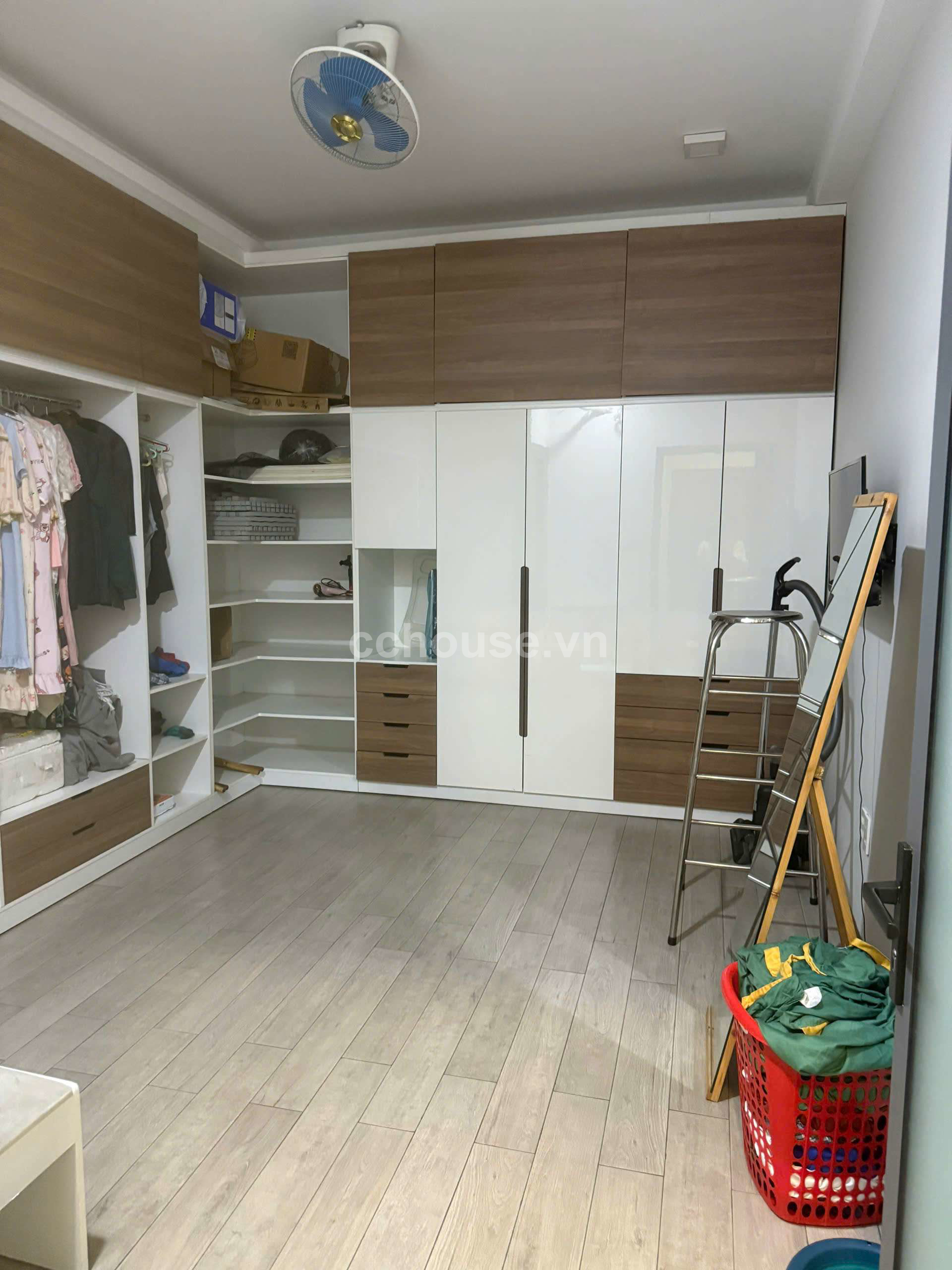 NHÀ MẶT TIỀN ĐƯỜNG NI SƯ HUỲNH LIÊN, TÂN BÌNH_DT 4 x 14.5m_3 tầng ST_SHR