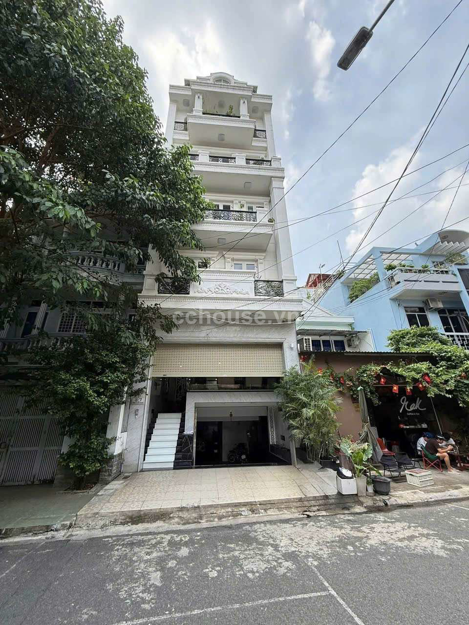 Sieu-pham-dang-cap-nhat-tai-khu-Vip-Bau-Cat-Tan-Binh-id11978