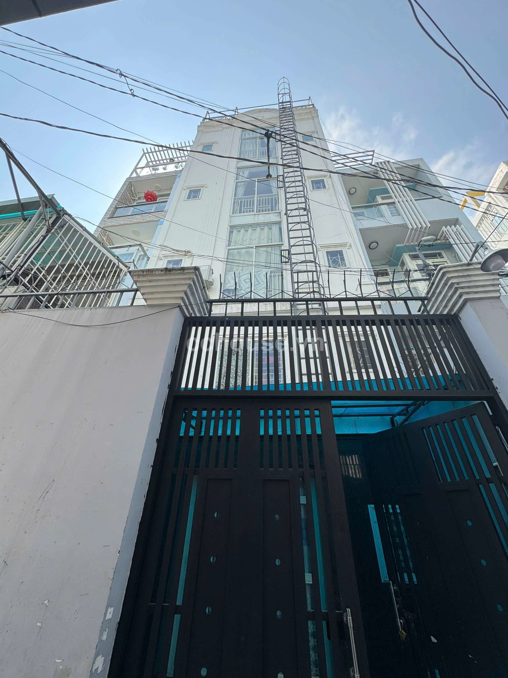 Siêu Phẩm Tòa Căn Hộ Dịch Vụ Thu nhập 60 triệu/tháng