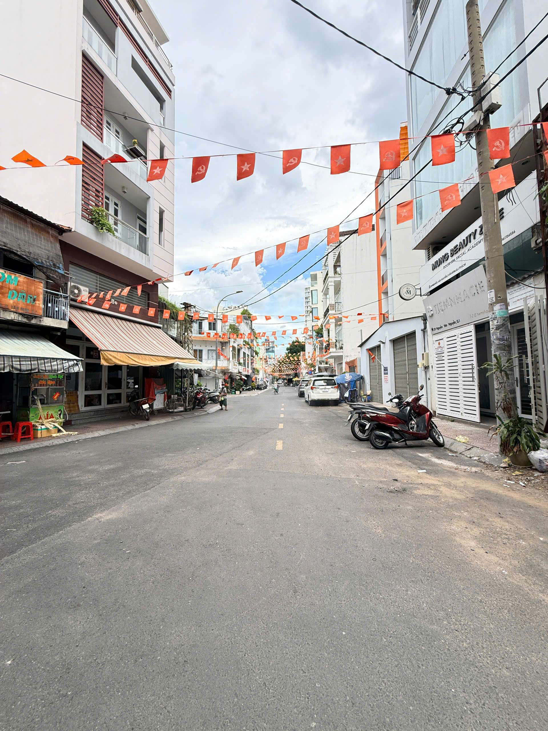 Nha-3-MT-hiem-duong-Nguyen-Van-Nguyen-Quan-1DT-42-x-8m5-tang-id10344