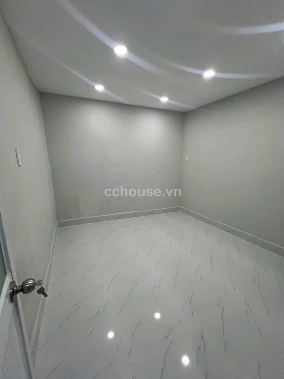 Nhà Hẻm 2// Bà Hạt, Phường 9, Quận 10_DT 4 x 15m nhà trống giao ngay 
