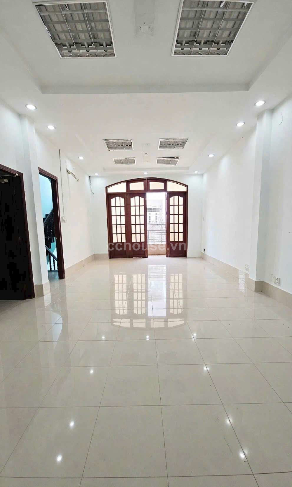 BÁN NHÀ HXH ĐƯỜNG 3 THÁNG 2 PHƯỜNG 14 QUẬN 10_ DT 6X12M_17 TỶ