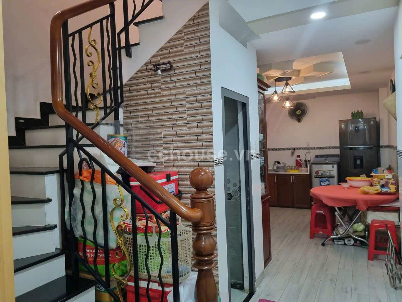 Tòa Nhà Tầng 6 Tầng CMT8 Q3 Giá Nhỉnh 10 tỷ 