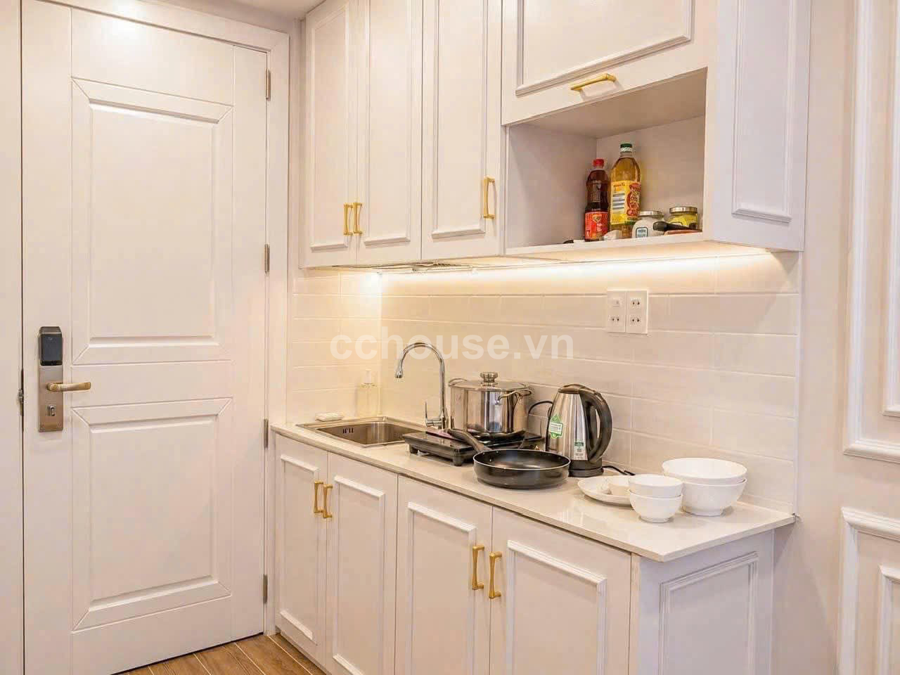 BÁN KHÁCH SẠN NGÂY TRƯƠNG ĐỊNH QUẬN 3 , HẦM 7 TẦNG