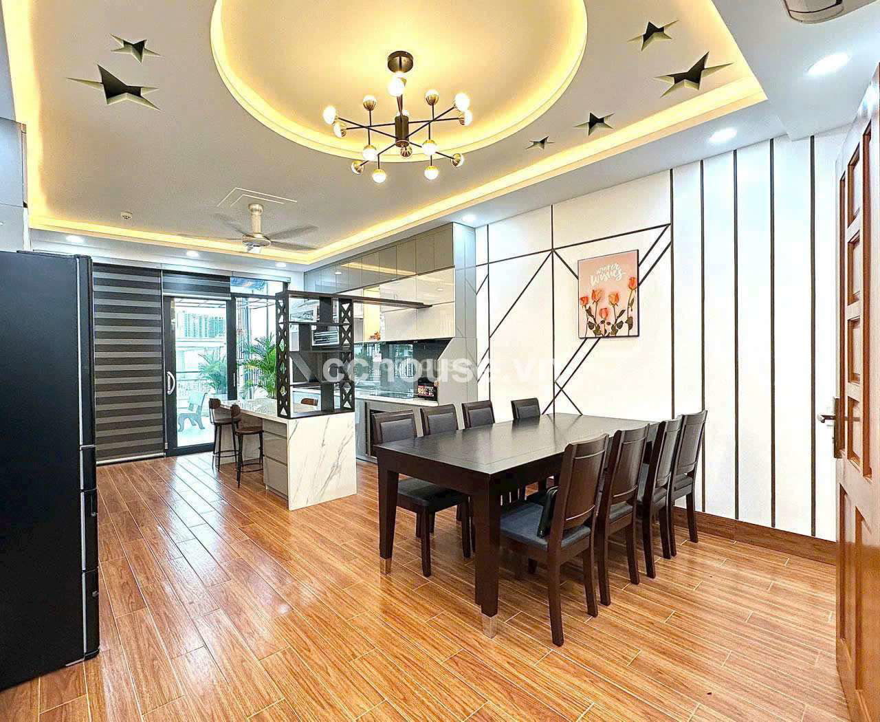 CHO THUÊ NHÀ HẦM- 4 LẦU - ST - CÓ THANG MÁY (DTSD:400m2) FULL NTCC ĐƯỜNG 3/2, P. DIÊN HỒNG.