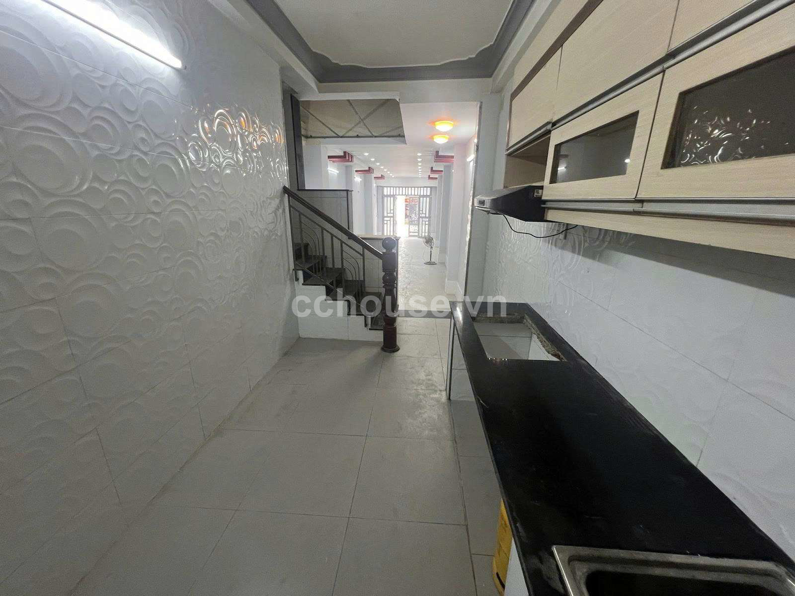 CHO THUÊ NHÀ MT ĐƯỜNG HÒA HẢO_NC 4 TẦNG_DT 72.2M2