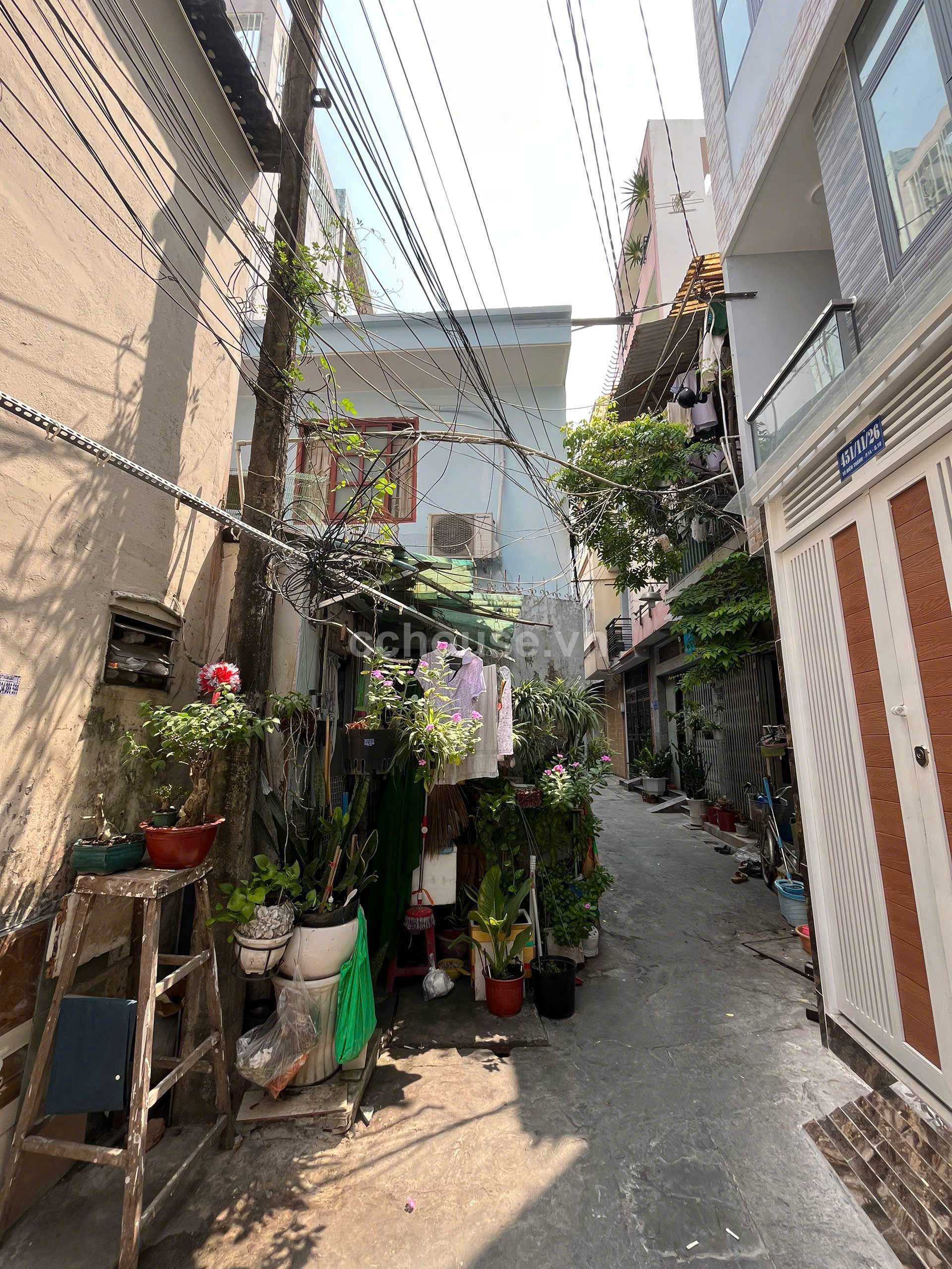 Bán Nhà số 131// đường Thành Thái, Phường 14, quận 10