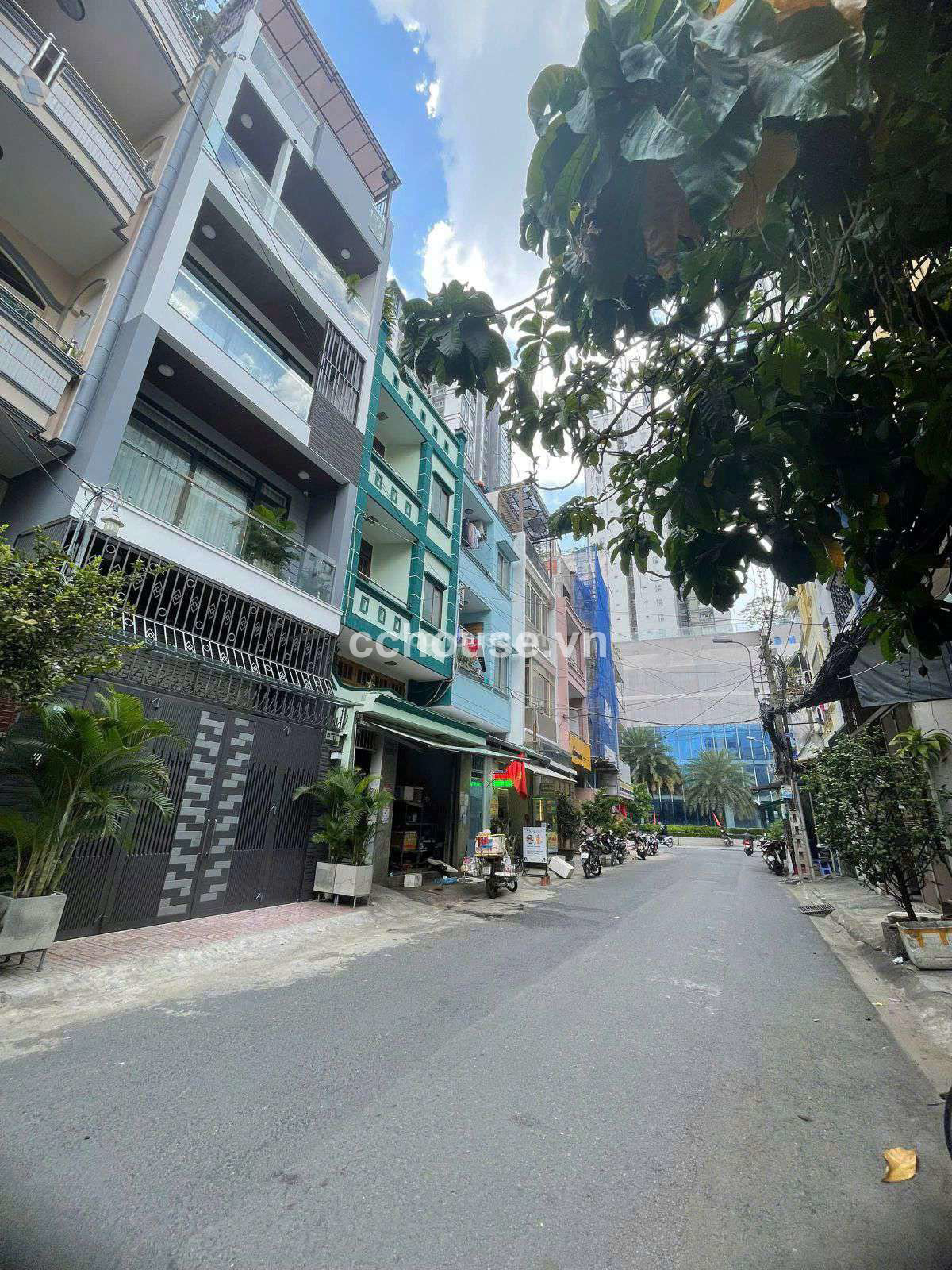 CHO THUÊ NHÀ HẦM- 4 LẦU - ST - CÓ THANG MÁY (DTSD:400m2) FULL NTCC ĐƯỜNG 3/2, P. DIÊN HỒNG.