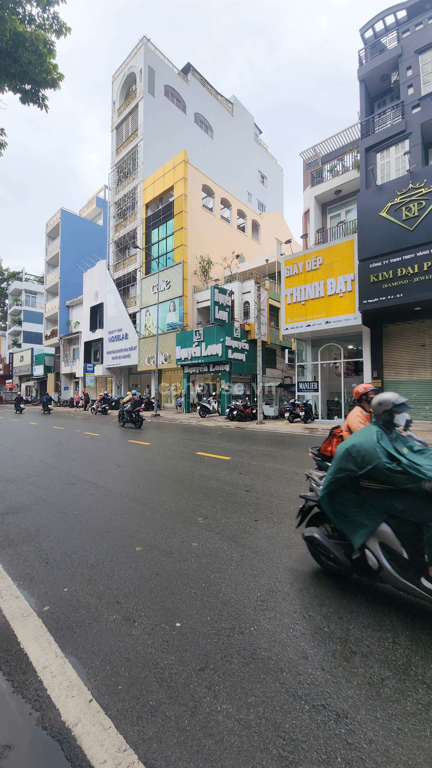 MẶT TIỀN NGUYỄN TRÃI_KHU DC ĐÔNG NGƯỜI_1 HẦM + 4 TẦNG_DT 326,96 m²