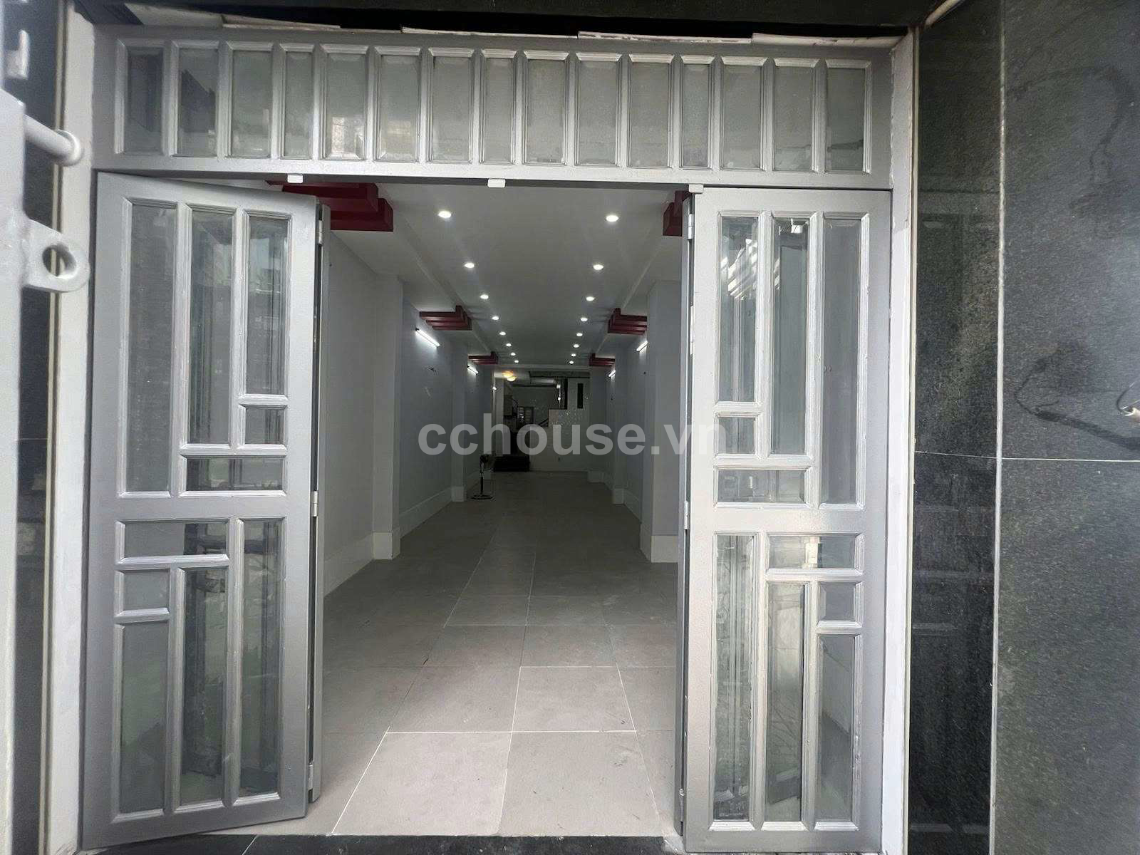 CHO THUÊ NHÀ MT ĐƯỜNG HÒA HẢO_NC 4 TẦNG_DT 72.2M2