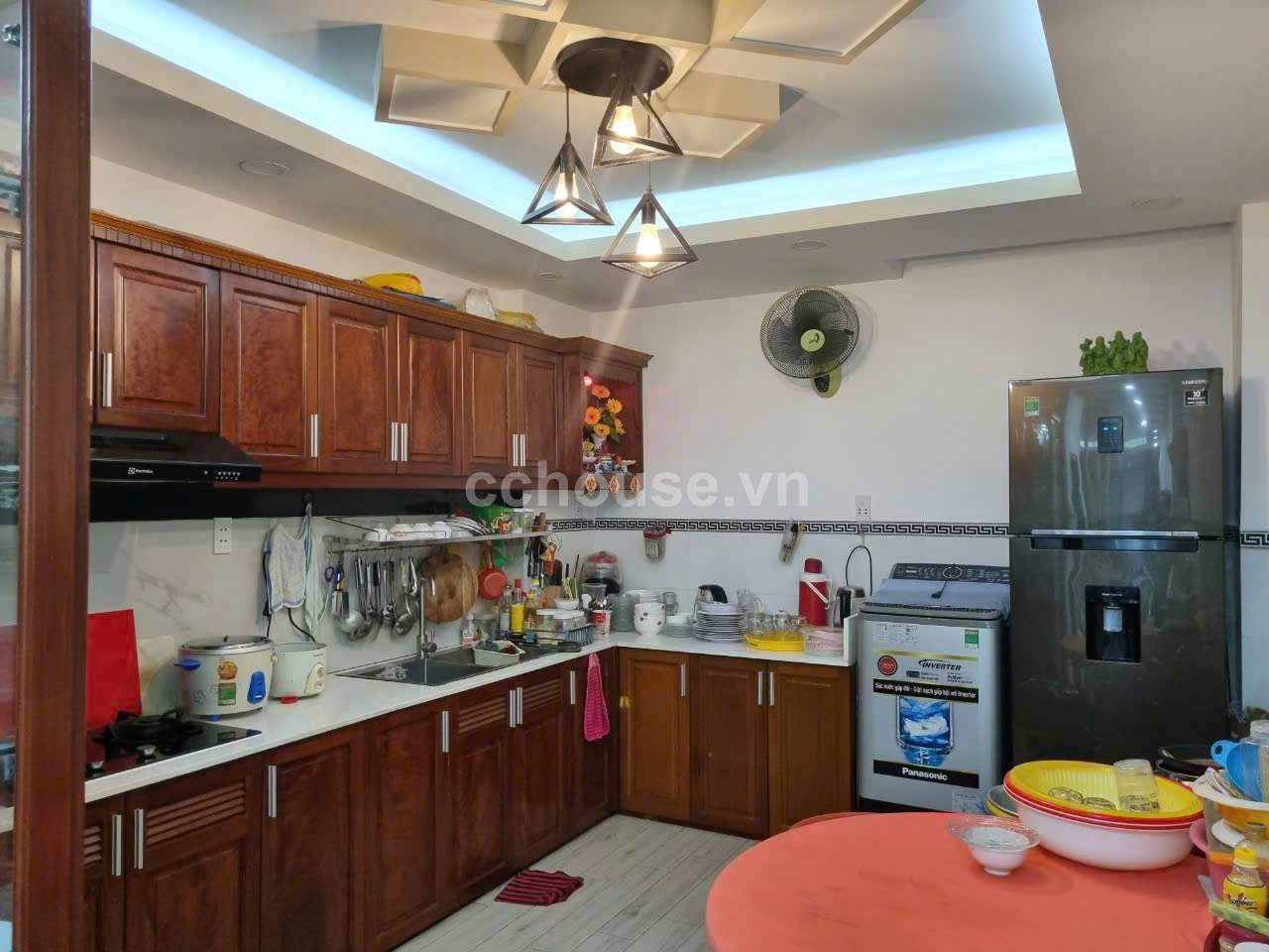 Bán Nhà 6 Tầng Cách Mang Tháng 8 Quận 10 DT 70m2 Giá 10,9 tỷ