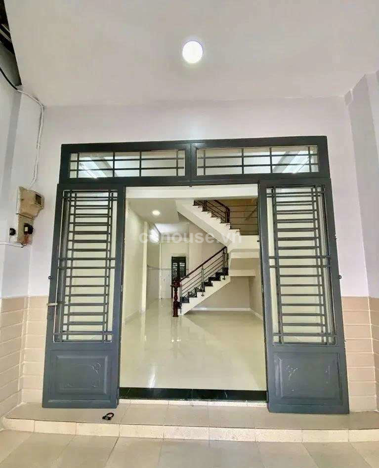 NHÀ HẺMXH 5M - 737// LẠC LONG QUÂN, TÂN BÌNH - DTSD 140M2 - 3 TẦNG 