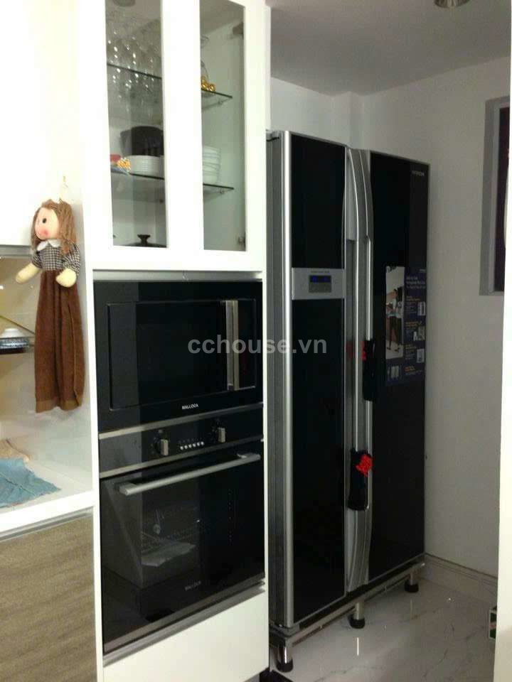 Hẻm Xe Hơi 8m Ngay Đoạn Lê Văn Sỹ  Huỳnh Văn Bánh .