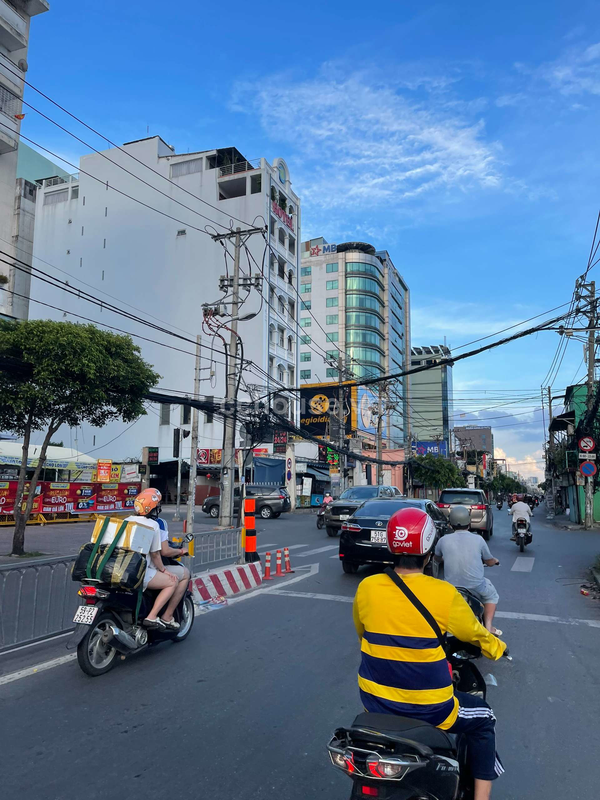 MẶT TIỀN CÁCH MẠNG THÁNG 8 – HÒA HƯNG | DÒNG TIỀN 65 TRIỆU/THÁNG