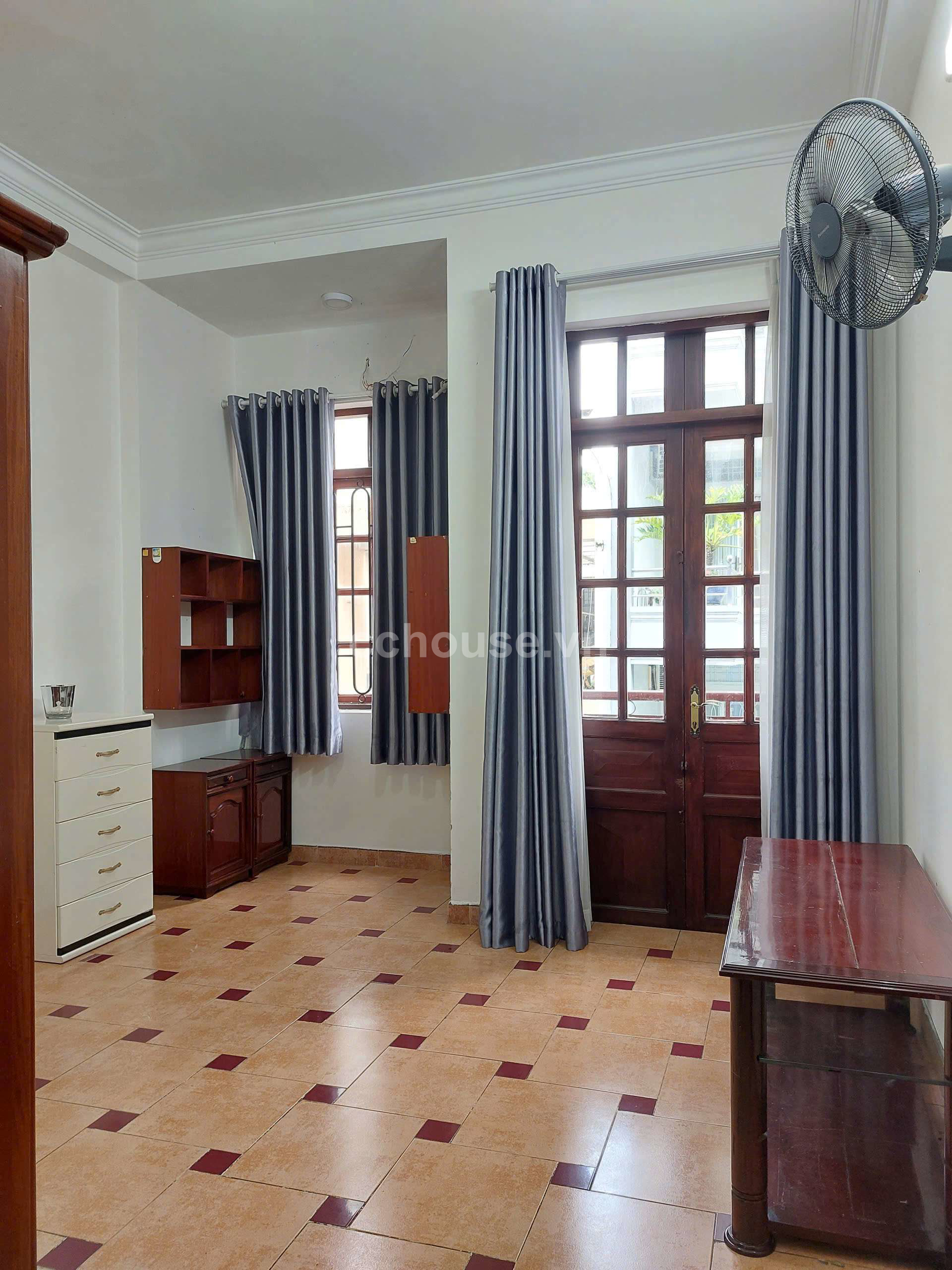 Bán nhà 4 tầng khu phân lô Sư Vạn Hạnh đường ô tô thông Giá 17 tỷ