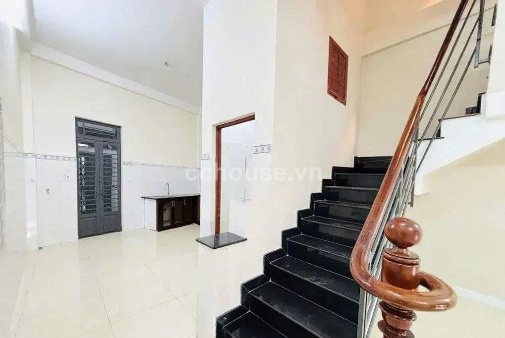NHÀ HẺMXH 5M - 737// LẠC LONG QUÂN, TÂN BÌNH - DTSD 140M2 - 3 TẦNG 