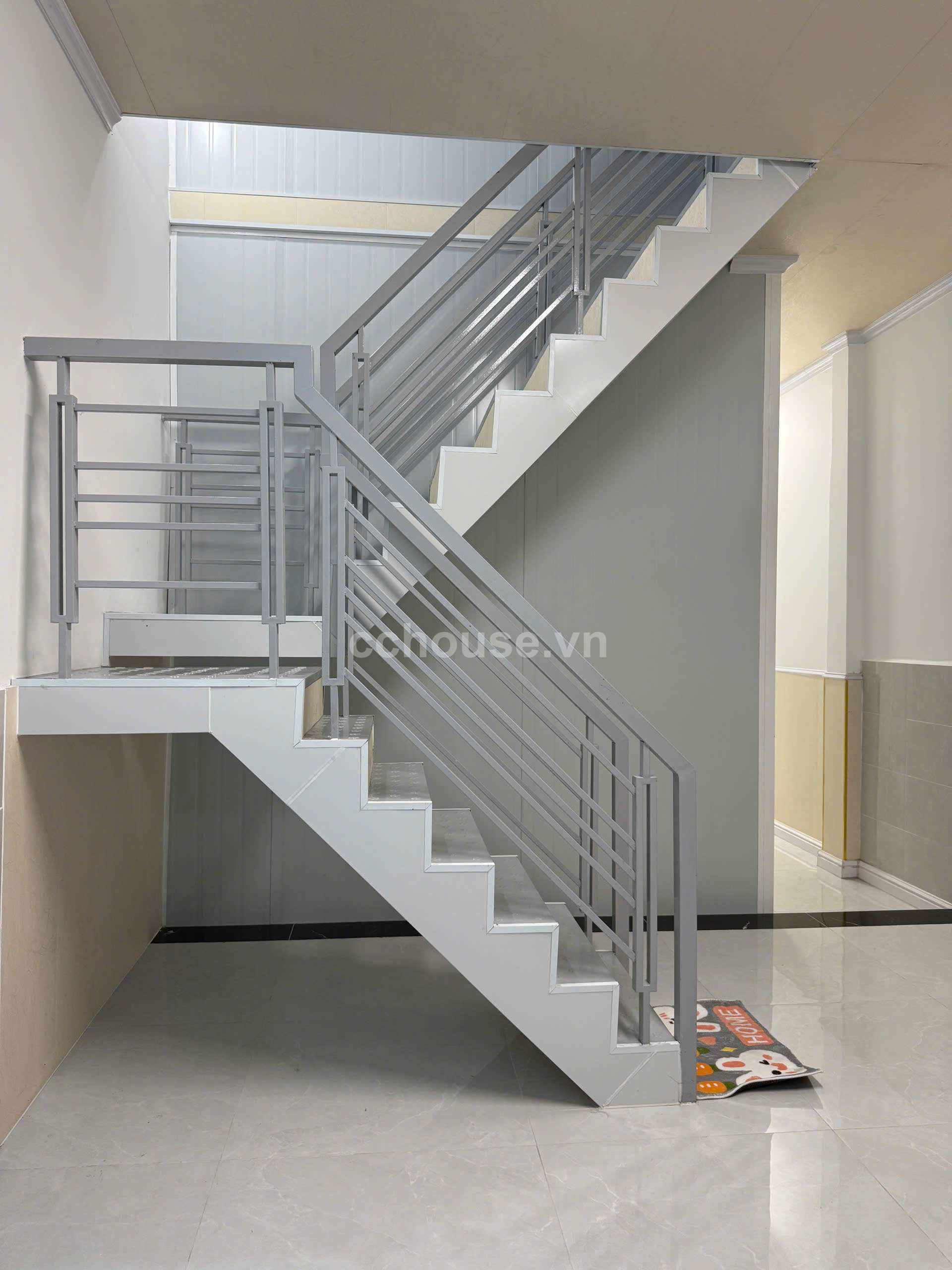 NHÀ MỚI CẦN BÁN NGAY PHẠM VĂN BẠCH, Q. TÂN BÌNH / DT 4*18m / GIÁ 7.2 TỶ