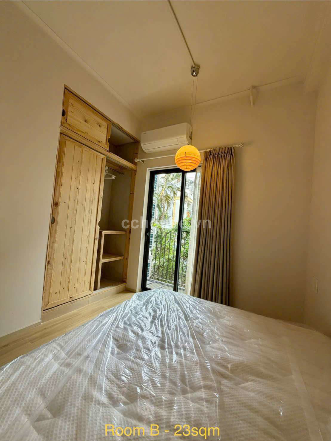 Tòa Nhà  5 Tầng . 14 CHDV Cao Cấp . Tự Khai thác gần 140 triệu/tháng