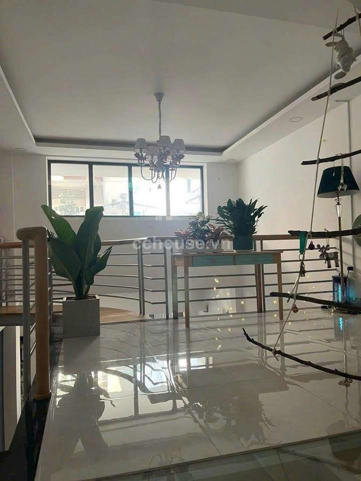 Hẻm nhựa 8m Ngay phạm Văn Hai Q.Tân Bình