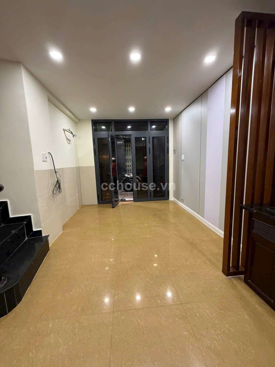 TRUNG TÂM QUẬN 1 - NHÀ MỚI 3 TẦNG ĐÚC (2PN 3WC) - GIÁ CHỈ 5 TỶ 2.8
