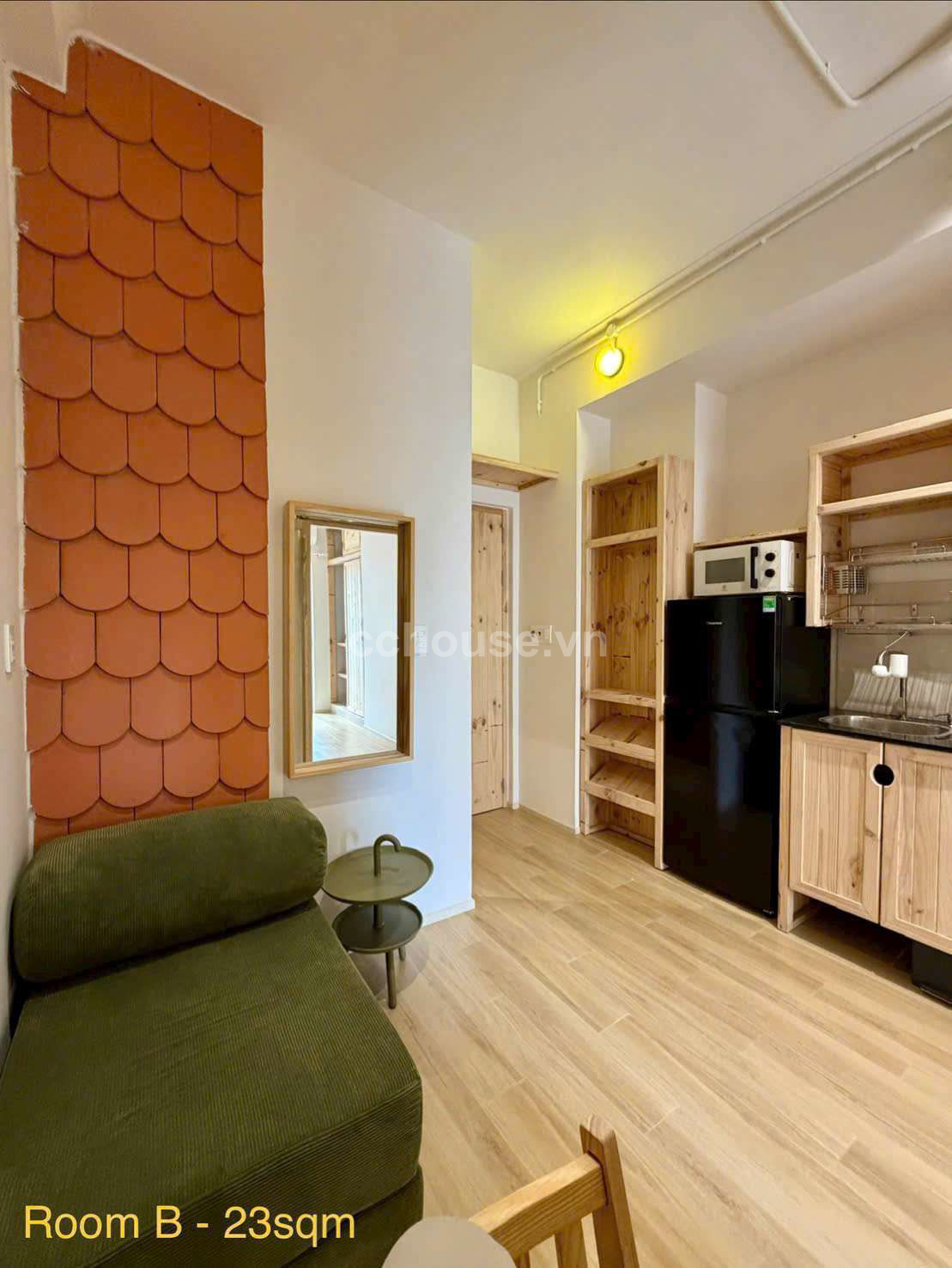 Tòa Nhà  5 Tầng . 14 CHDV Cao Cấp . Tự Khai thác gần 140 triệu/tháng