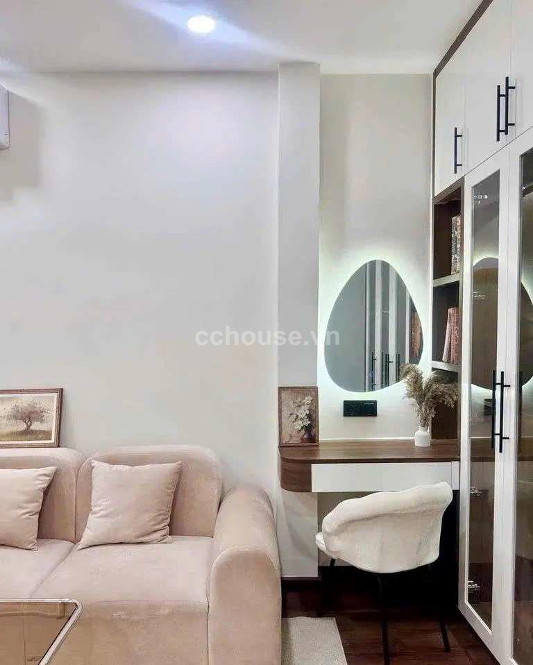 Chính chủ bán nhà mới xây tại số 53/ Võ Văn Kiệt, P. Cầu Ông Lãnh, Q.1 - 