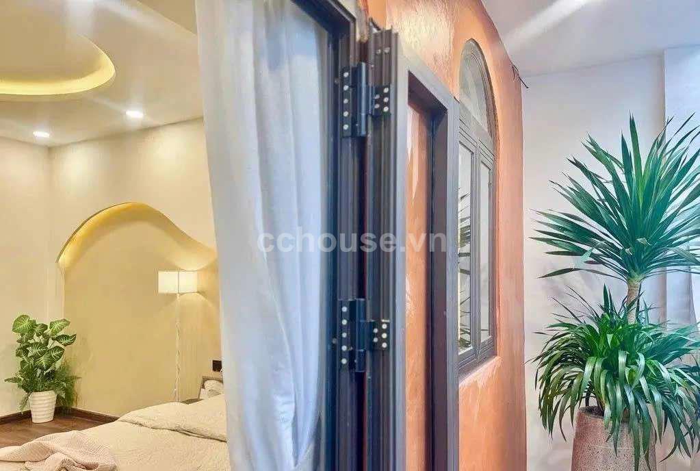 Chính chủ bán nhà mới xây tại số 53/ Võ Văn Kiệt, P. Cầu Ông Lãnh, Q.1 - 