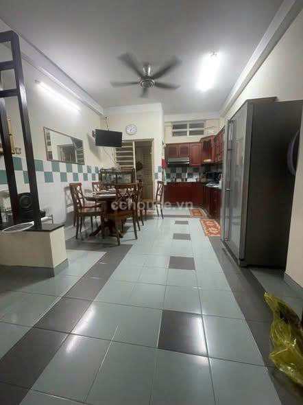 Bán nhà phân lô Lạc Long Quân, 80m², 4 tầng, 4 phòng ngủ, giá 11 tỷ