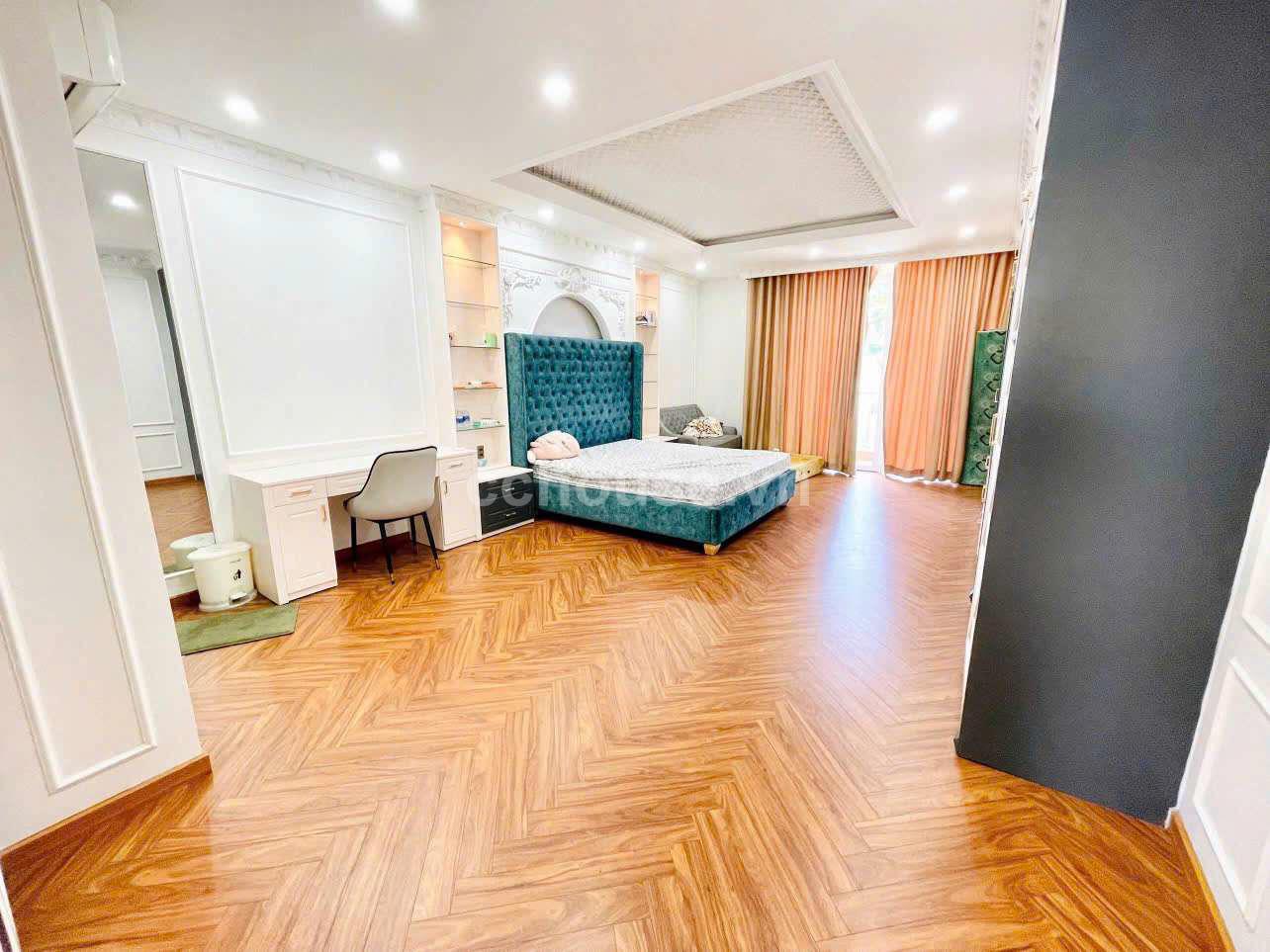 BÁN NHÀ TỌA LẠC TẠI BÀ HẠT, P. DIÊN HỒNG - DT 4m x 19m - GIÁ 29.5 TỶ