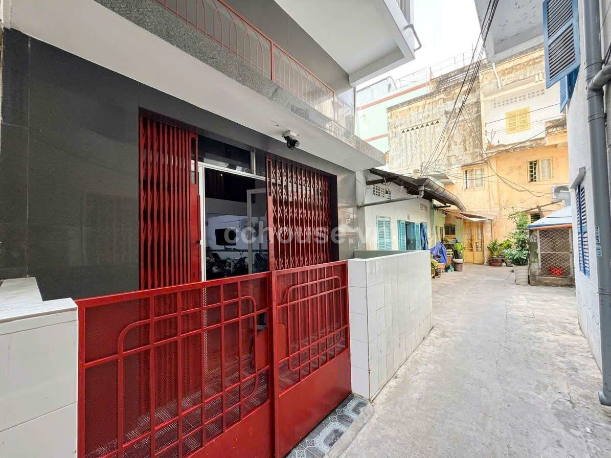 Bán nhà Sư Vạn Hạnh Quận 10, 40m², 4 tầng, giá 7,9 tỷ