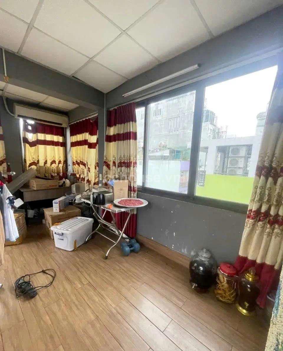 Bán Nhà 232/ đường Cao Thắng, phường 12, quận 10