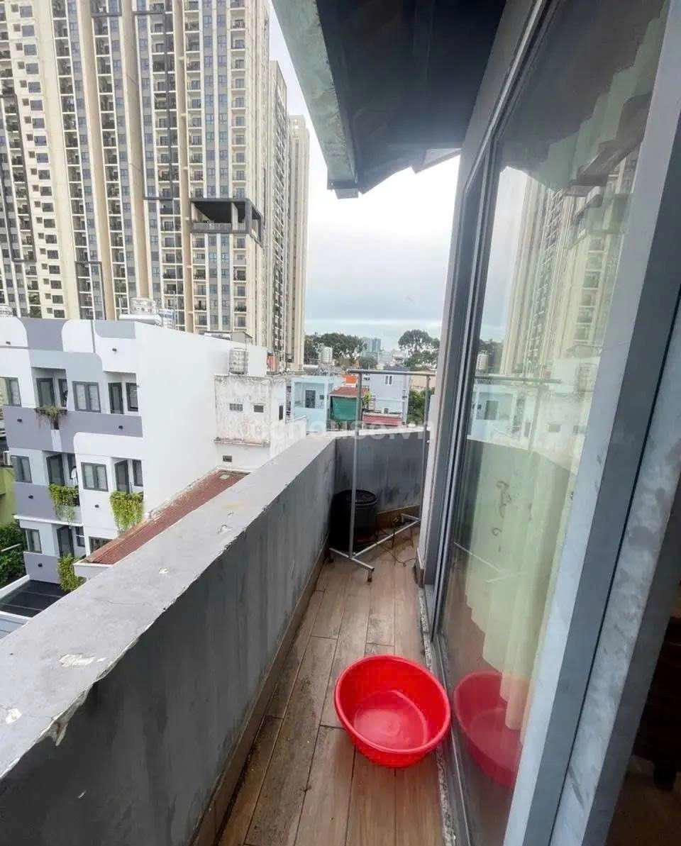 Bán Nhà 232/ đường Cao Thắng, phường 12, quận 10
