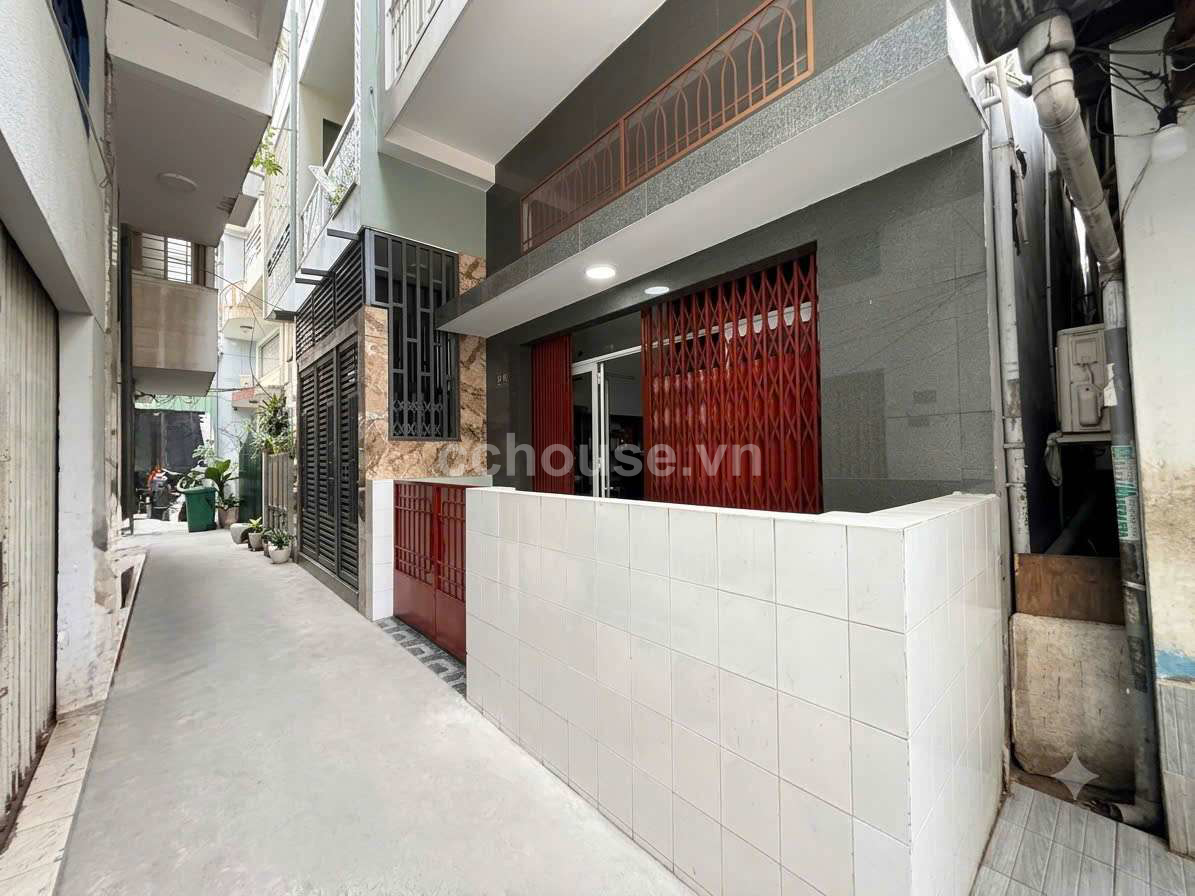BÁN LẠI NHÀ TẠI HẺM 207 SƯ VẠN HẠNH, Q.10 - 3 TẦNG + SÂN THƯỢNG - GIÁ 7.9 TỶ