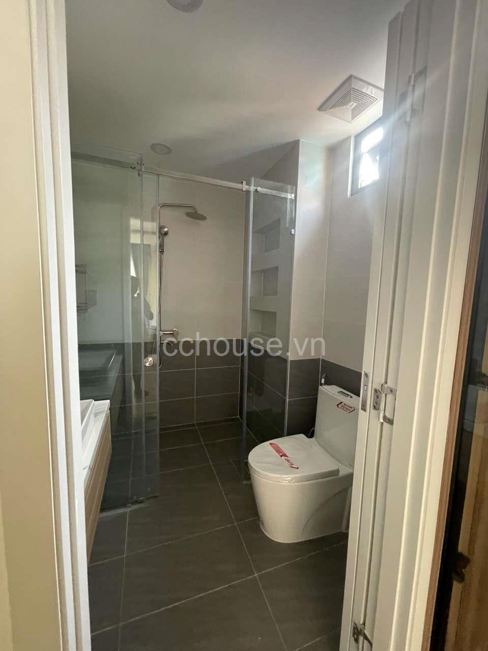 Bán Penhouse trung tâm Q.1
(158 m2 ) nội thất cao cấp.
Giá chỉ 6,9 tỷ ( 44 triệu/m2 )